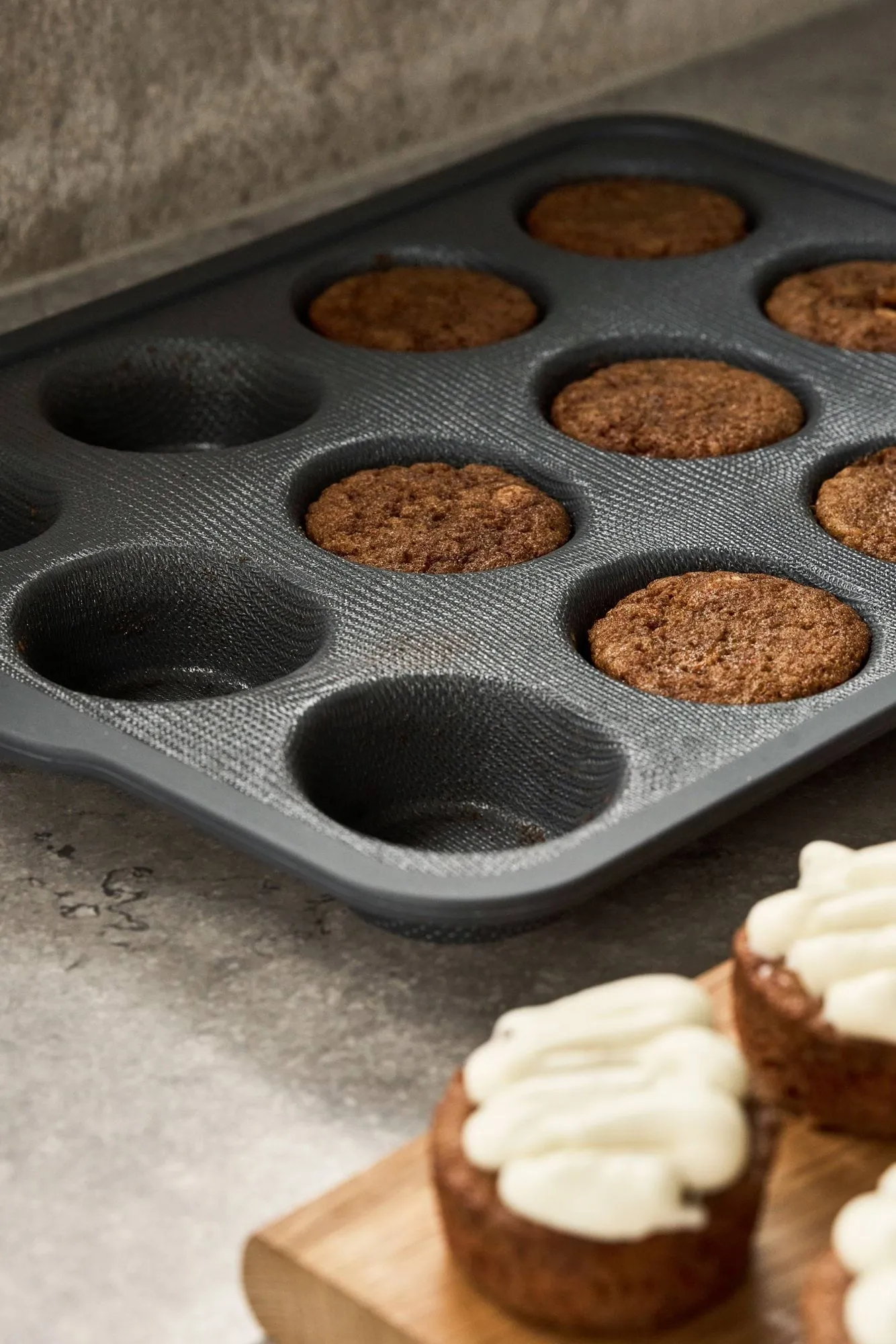 BAKE φόρμα σιλικόνης με ενισχυμένο πλαίσιο, Muffins, 12 τεμάχια Nordwik