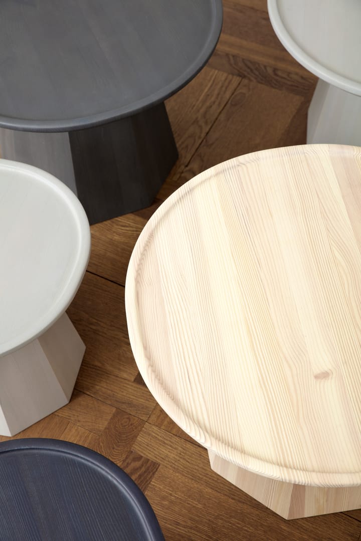 Μεγάλο τραπέζι από πεύκο Ø65 cm H:44.5 cm, Pine Normann Copenhagen