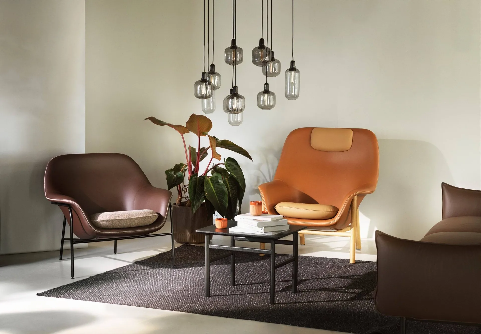 Amp φωτιστικό μικρό, γκρι-μαύρο Normann Copenhagen