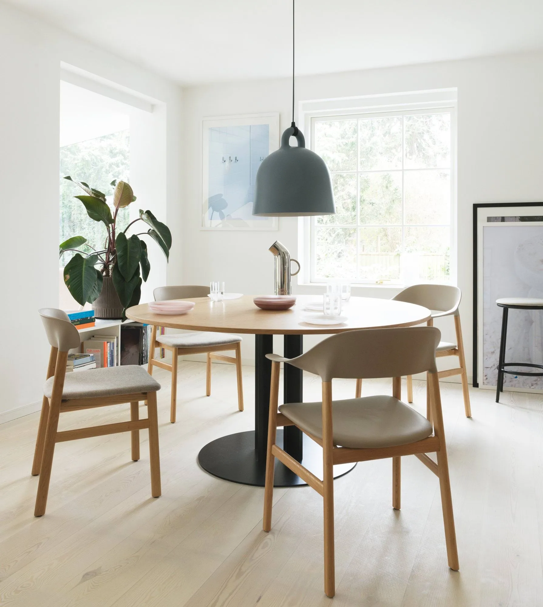 Bell φωτιστικό γκρι, μεσαίο Normann Copenhagen