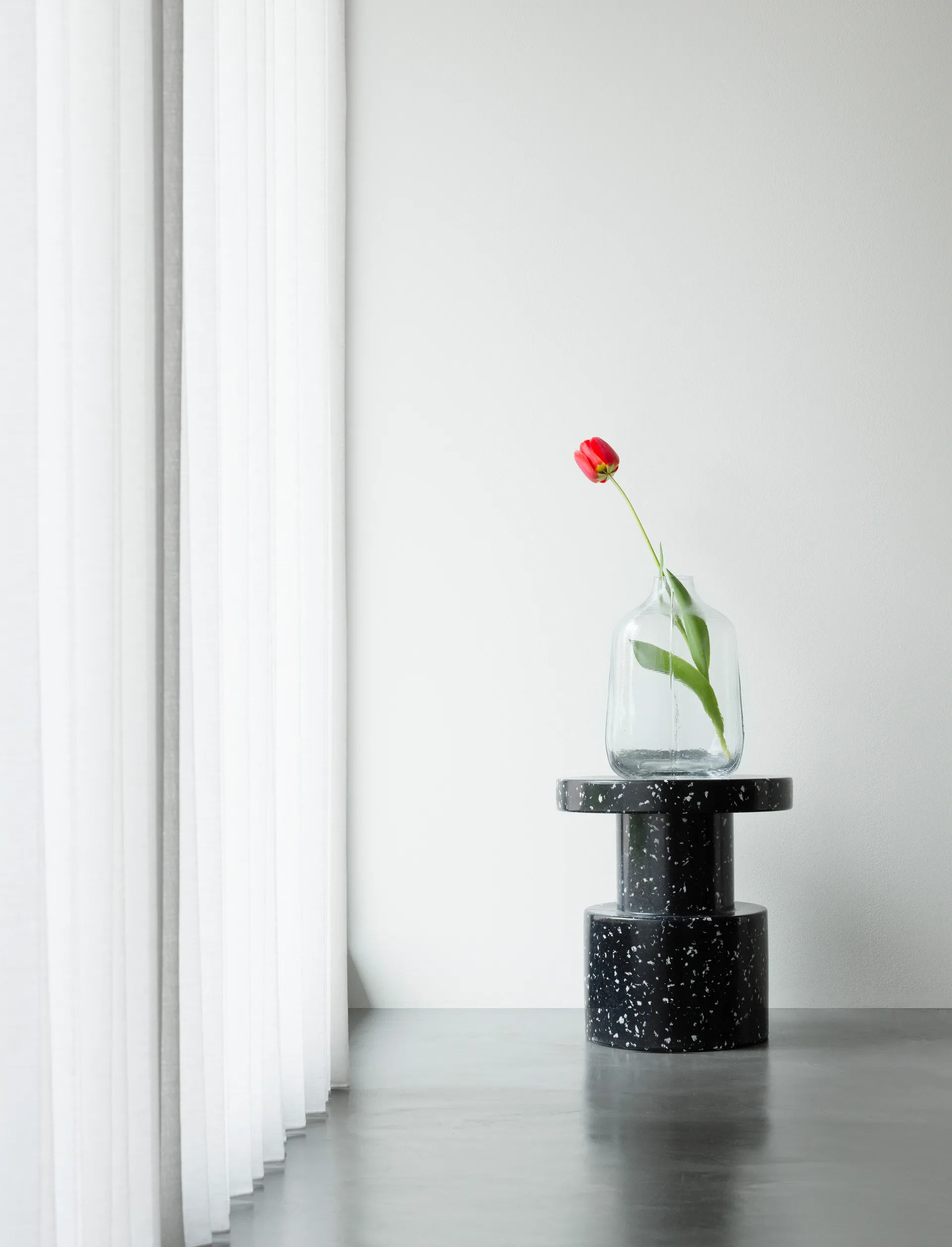 Bit σκαμπό, Μαύρο Normann Copenhagen