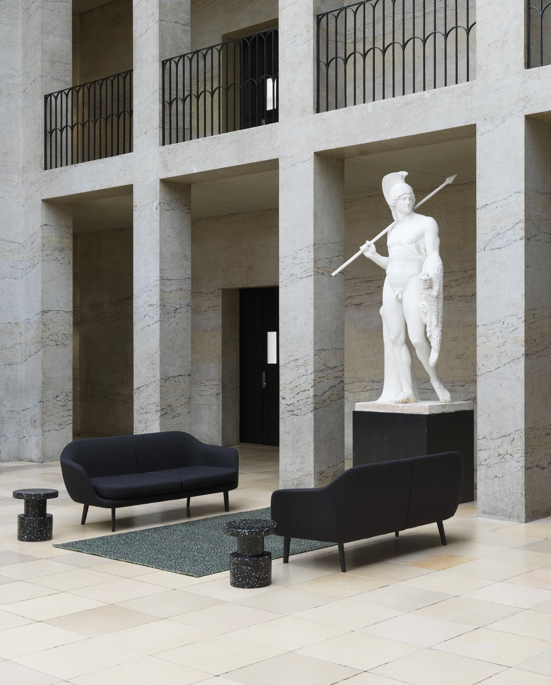 Bit σκαμπό, Μαύρο Normann Copenhagen