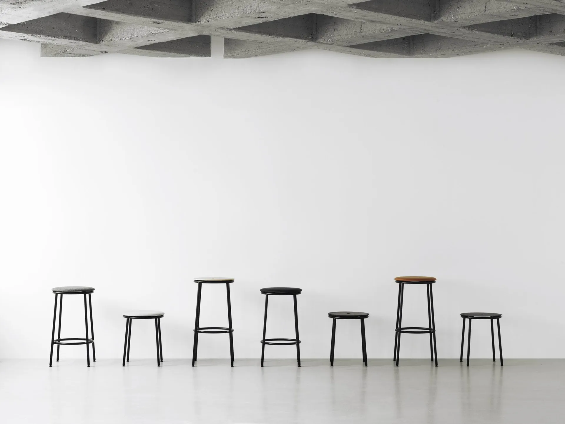 Σκαμπό, Circa, 45 εκ, Δρυς Normann Copenhagen