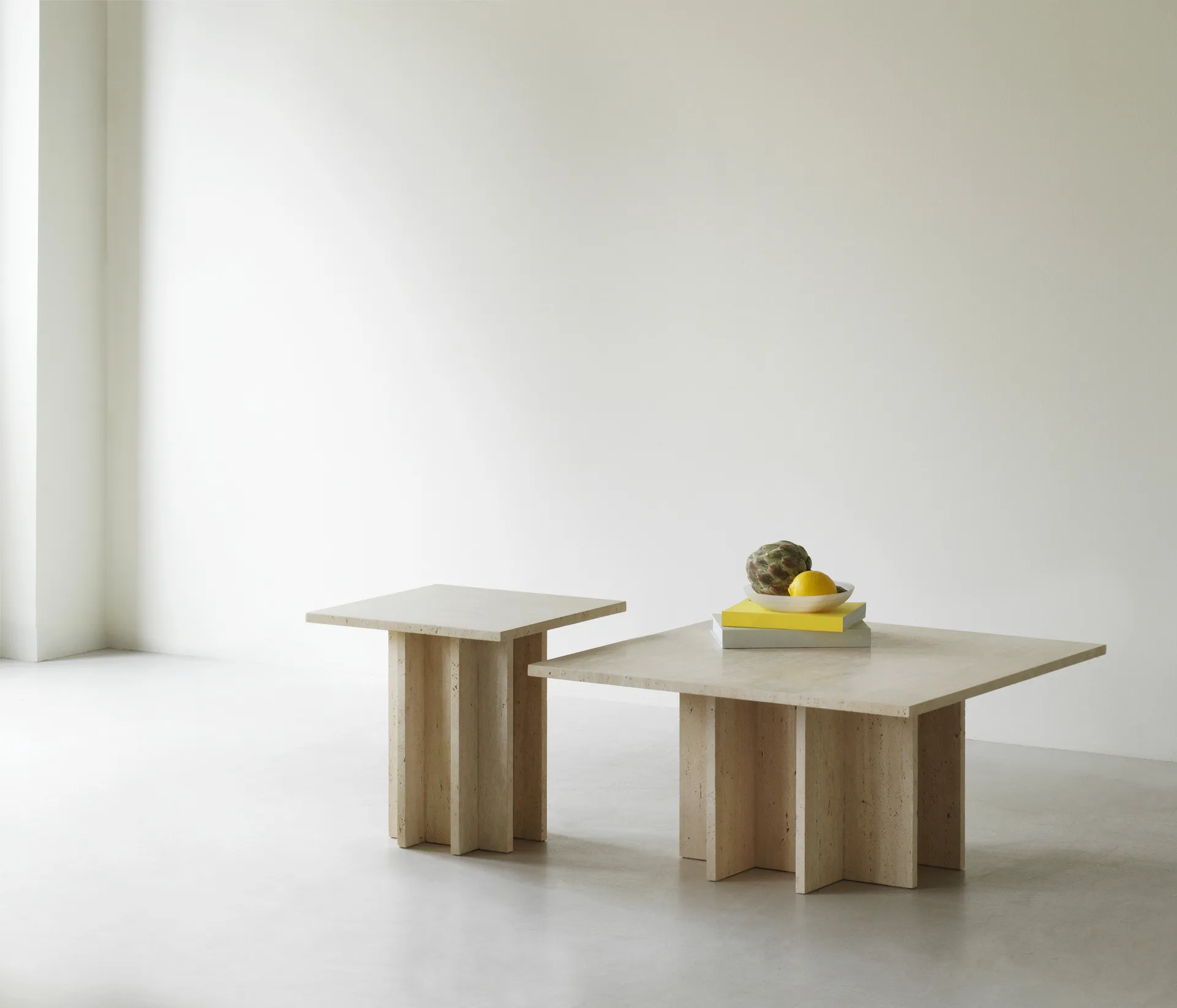 Edge μικρό τραπεζάκι σαλονιού, Travertine Normann Copenhagen