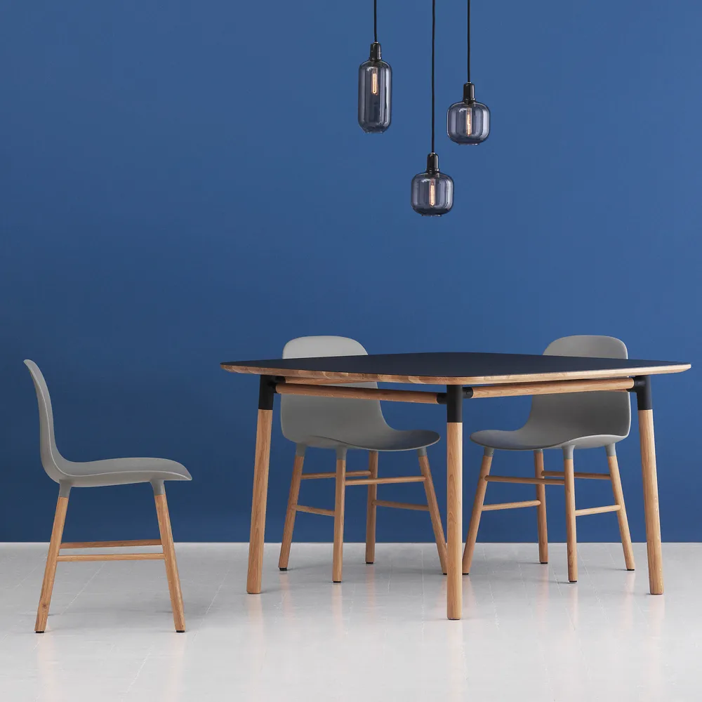 Τραπεζαρία Form 120x120 cm, Πράσινο. δρύινα πόδια Normann Copenhagen