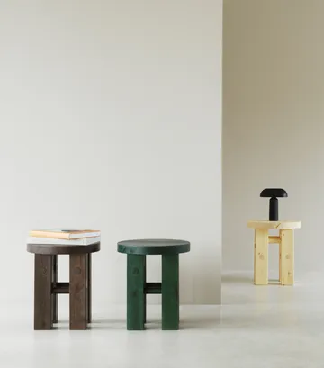Fyr στρογγυλό σκαμπό 45 cm - Pine, Ø40x45 cm - Normann Copenhagen