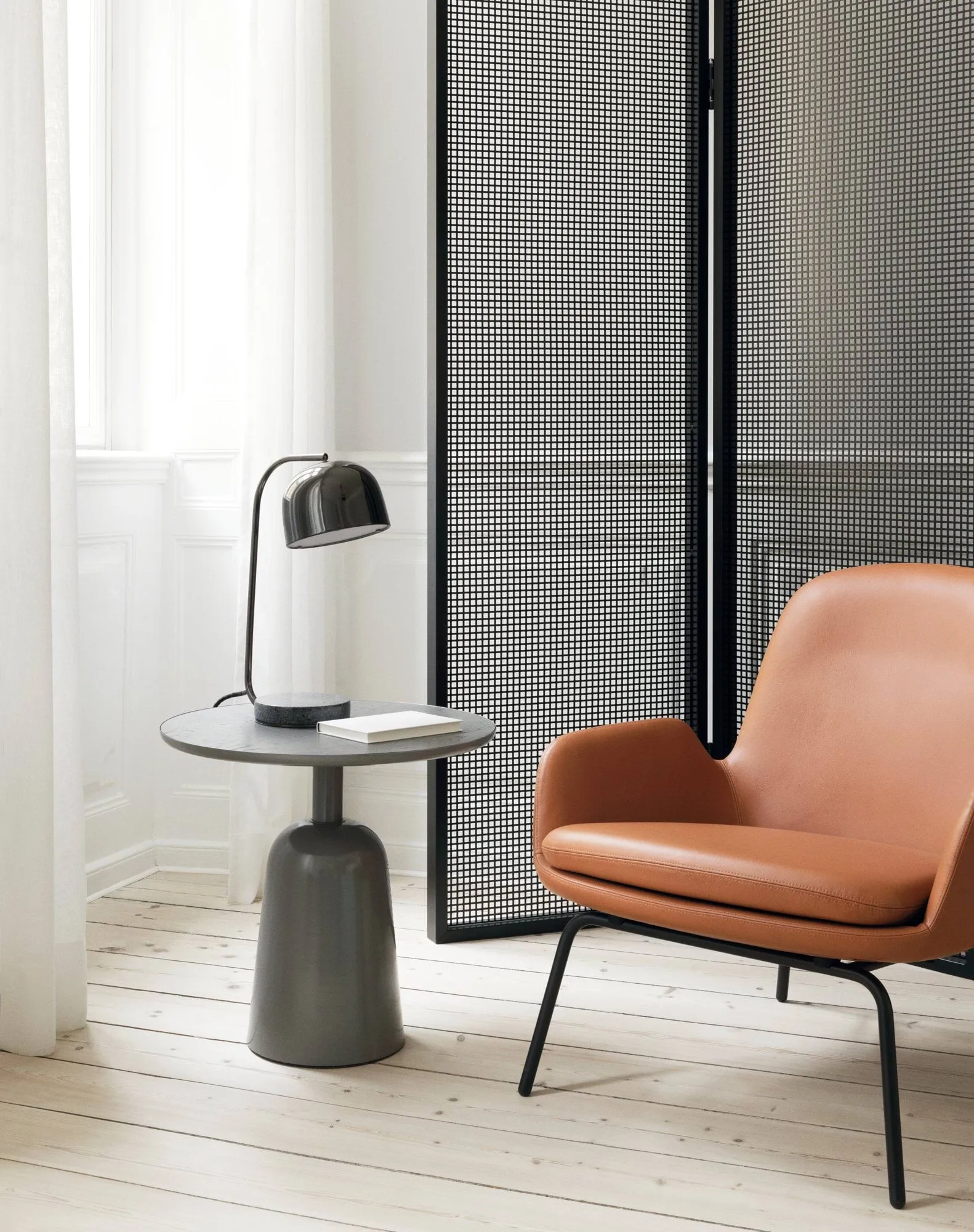 Επιτραπέζιο φωτιστικό Grant, Black Normann Copenhagen