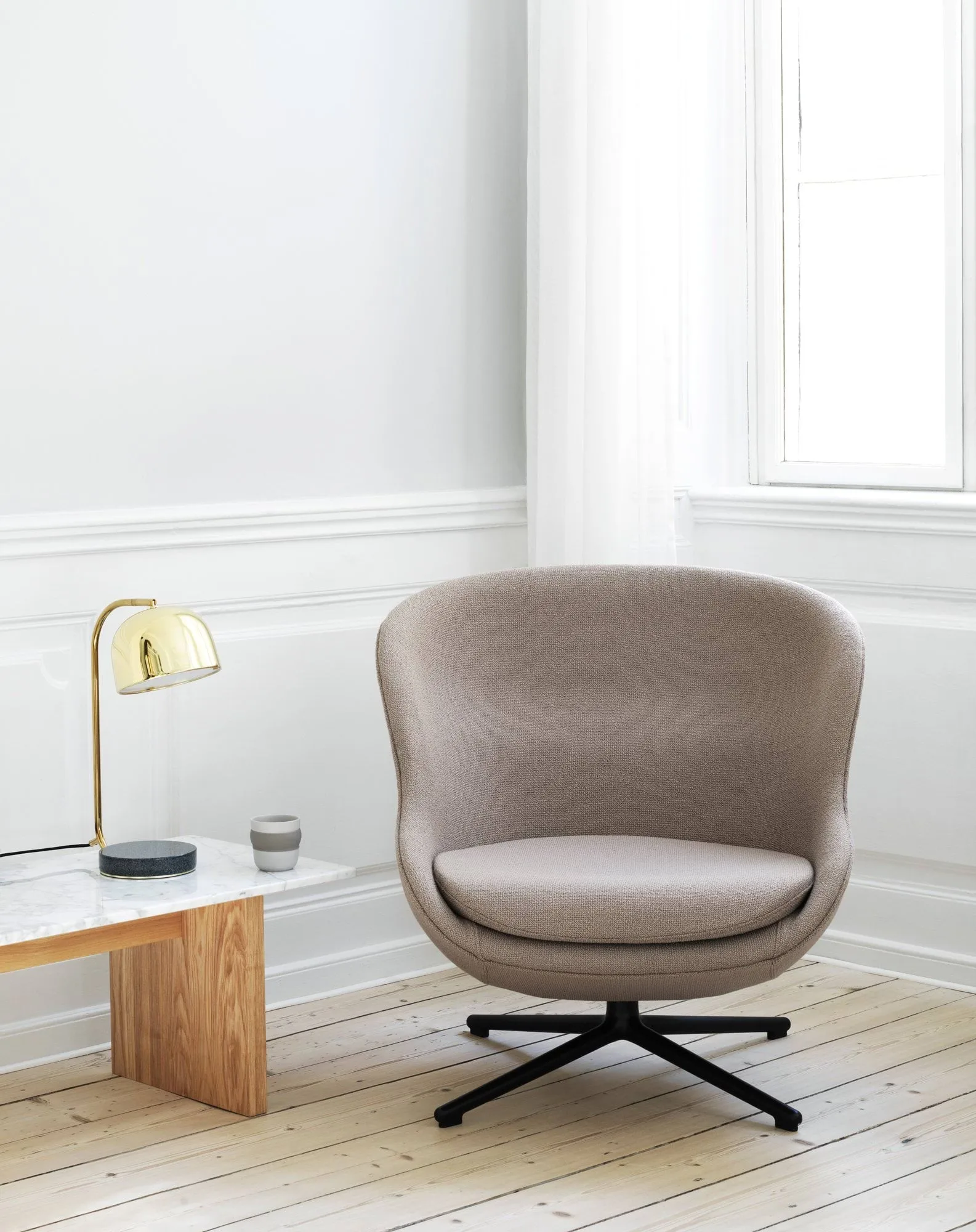 Επιτραπέζιο φωτιστικό Grant, Ορείχαλκος Normann Copenhagen