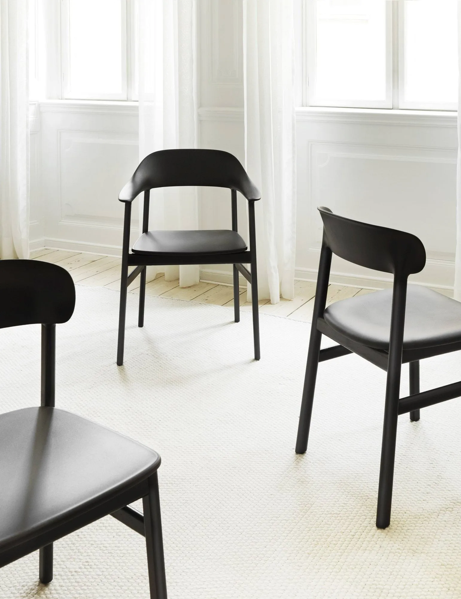 Καρέκλα Herit από καπνιστή βελανιδιά, Dusty green (green) Normann Copenhagen