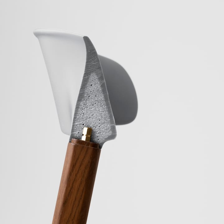 Καρέκλα Herit από καπνιστή βελανιδιά, Γκρι Normann Copenhagen