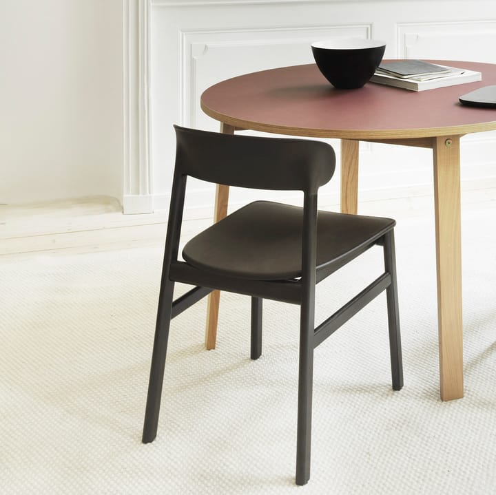 Καρέκλα, Herit, μαύρη δρυς, μαύρο Normann Copenhagen