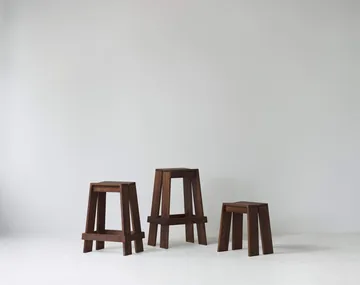 Σκαμπό Let - Brown Stained Ash - Normann Copenhagen