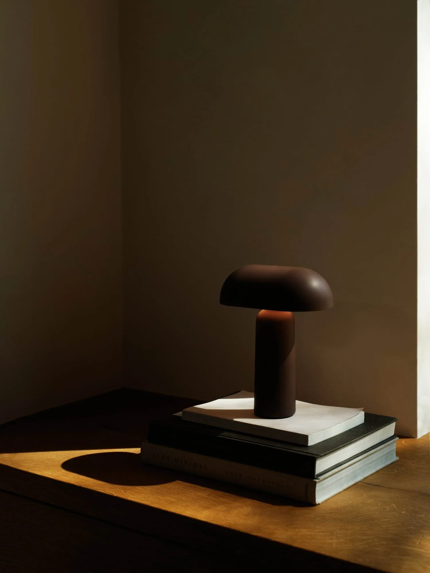 Επιτραπέζιο φωτιστικό Porta, Brown Normann Copenhagen