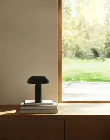Επιτραπέζιο φωτιστικό Porta - Dark green - Normann Copenhagen
