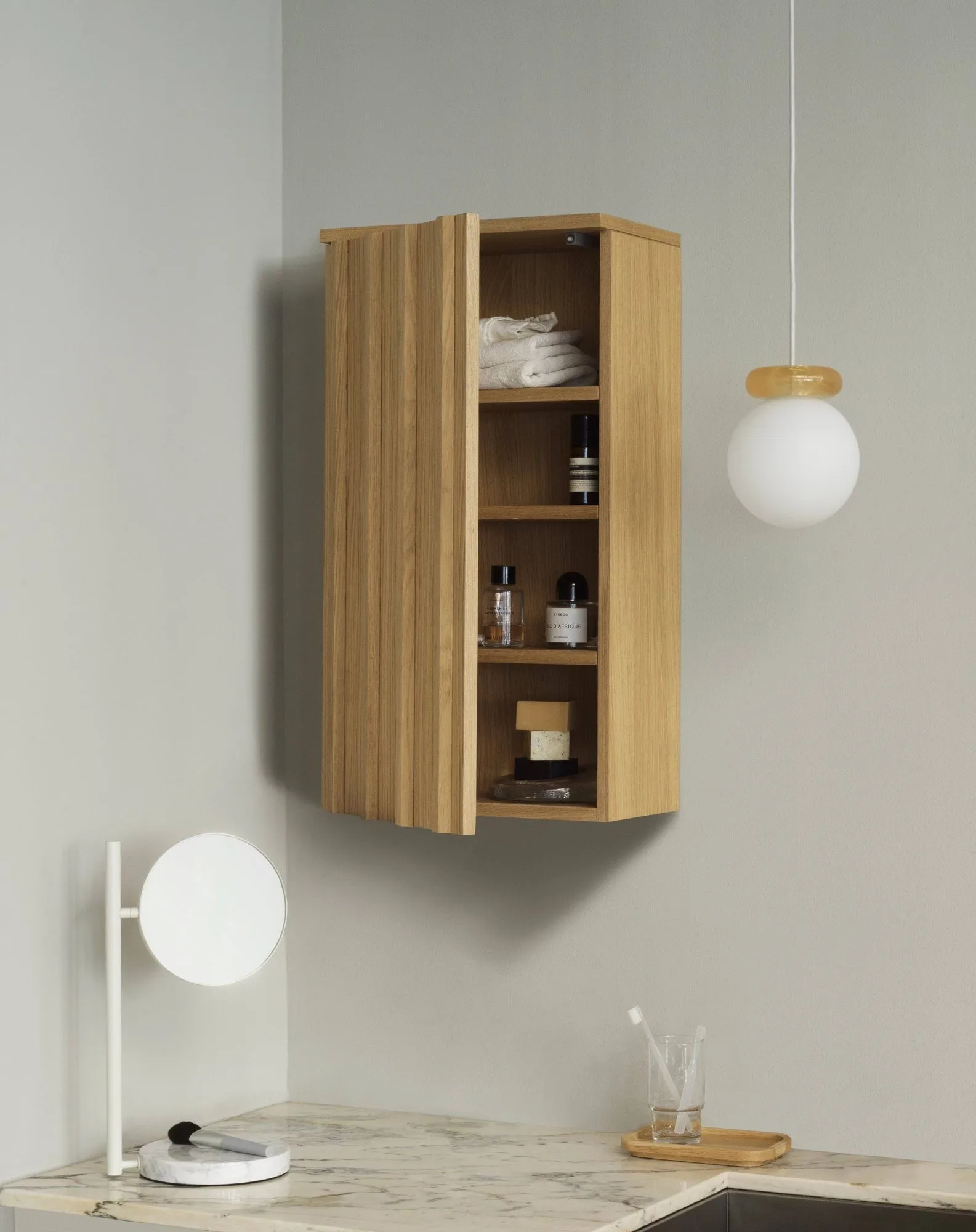 Rib κρεμαστό ντουλάπι τοίχου, Oak, 73x40x23 εκ. Normann Copenhagen