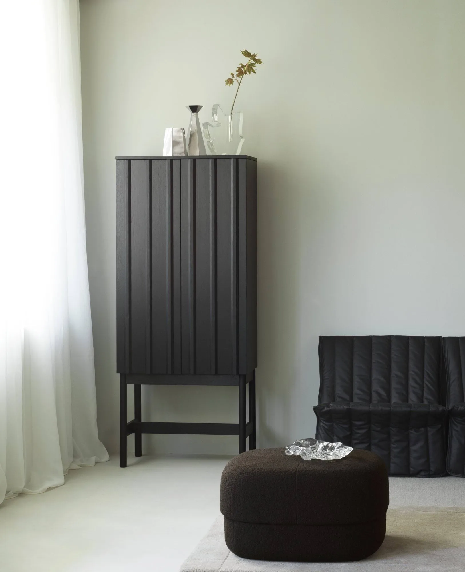 Rib ντουλάπι, Soft black, 166,5x70x43 εκ. Normann Copenhagen