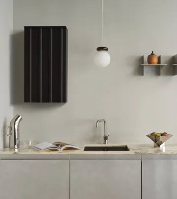 Rib κρεμαστό ντουλάπι τοίχου - Soft black, 73x40x23 εκ. - Normann Copenhagen