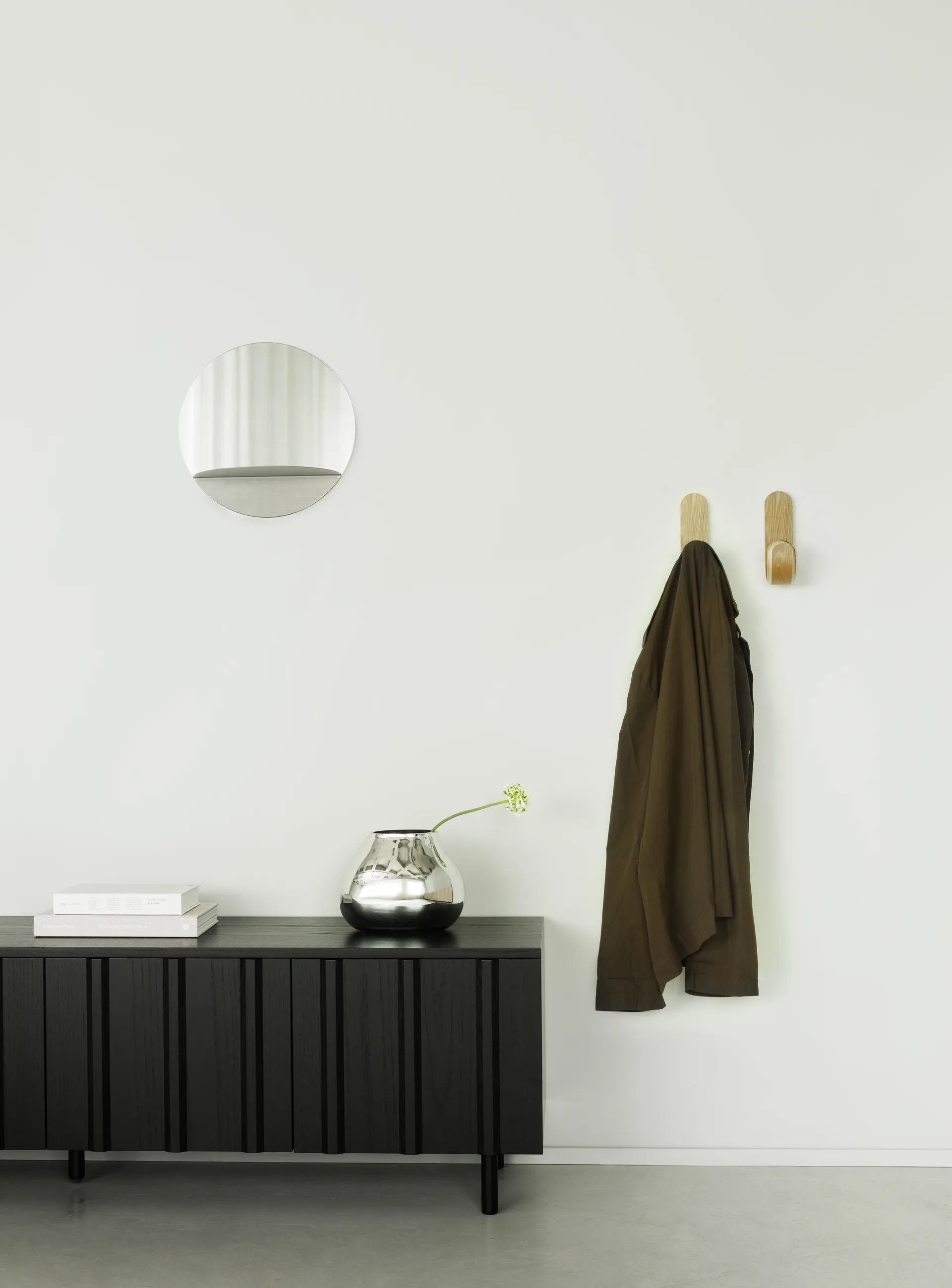 Συρταριέρα Rib χαμηλή, Soft Black Normann Copenhagen