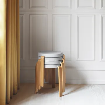 Tap στρογγυλό σκαμπό - Γκρι-δρυς, Ø41x43 cm - Normann Copenhagen