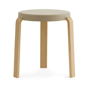 Σκαμπό Tap  - Sand, ξύλο βελανιδιάς - Normann Copenhagen