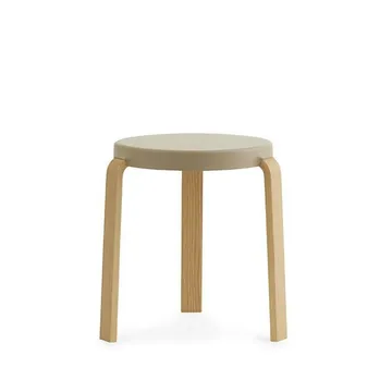 Σκαμπό Tap  - Sand, ξύλο βελανιδιάς - Normann Copenhagen