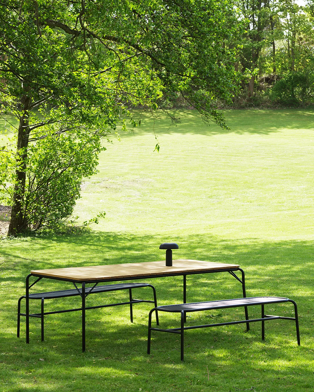 Τραπέζι Vig Robinia 90x200 εκ., Black Normann Copenhagen