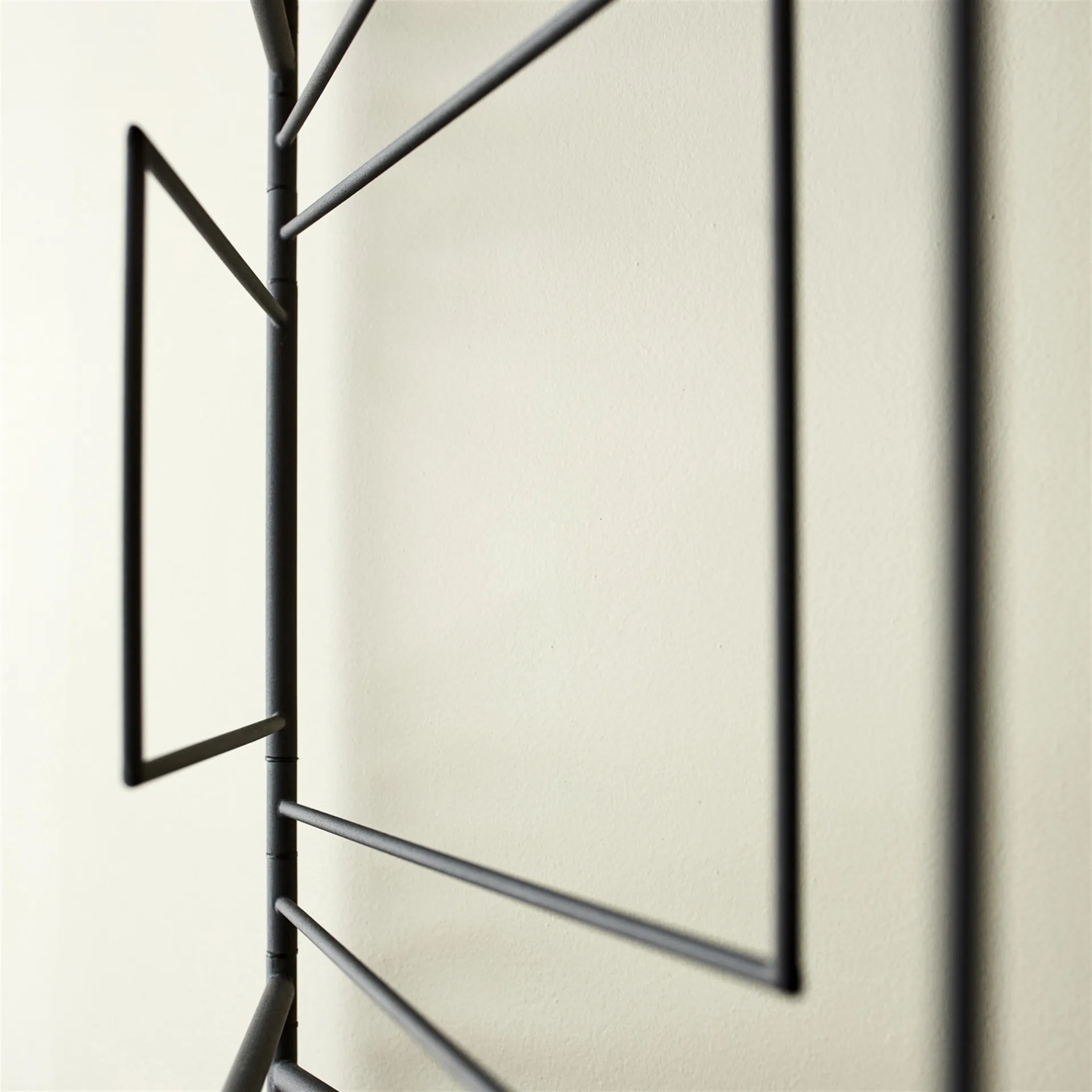 Frame κρεμάστρα, μαύρο Northern