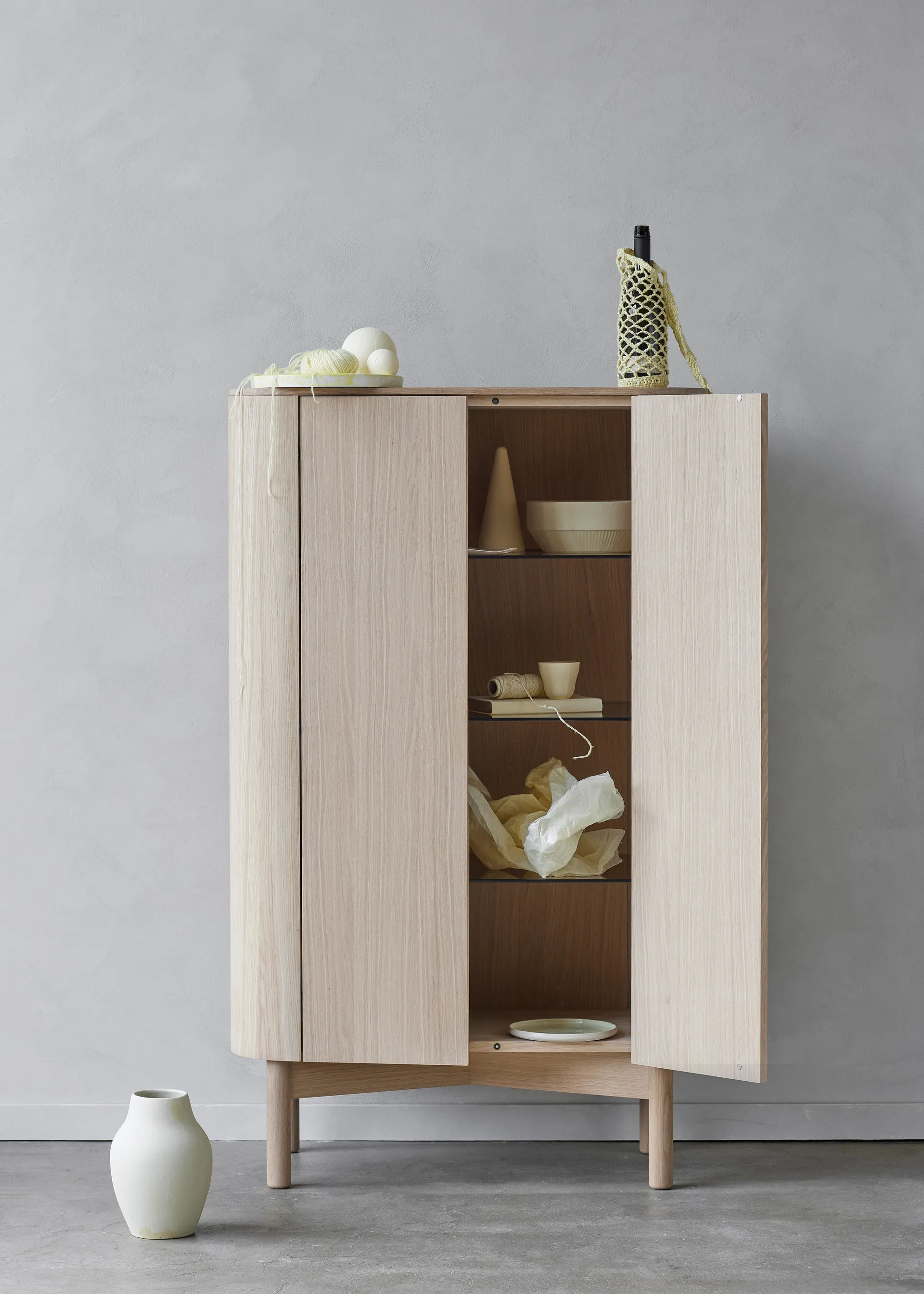 Loud tall ντουλάπι 143 cm, Ανοιχτόχρωμη λαδωμένη βελανιδιά Northern