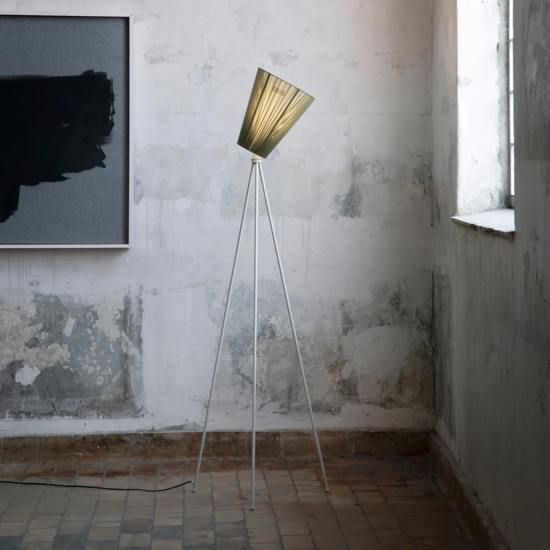 Oslo Wood καπέλο φωτιστικού δαπέδου, πράσινο της ελιάς Northern