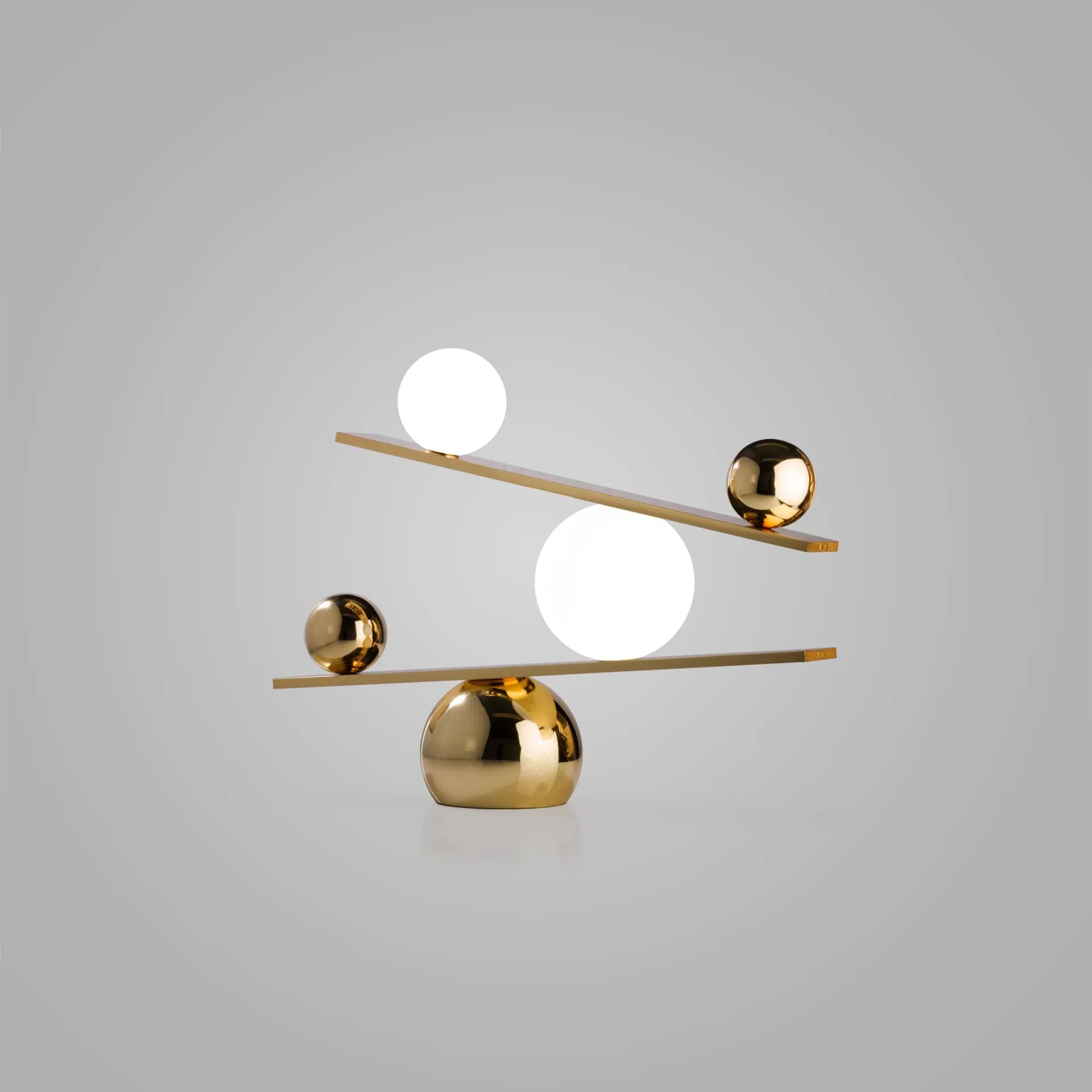 Επιτραπέζιο φωτιστικό Balance, Brass, v2 Oblure