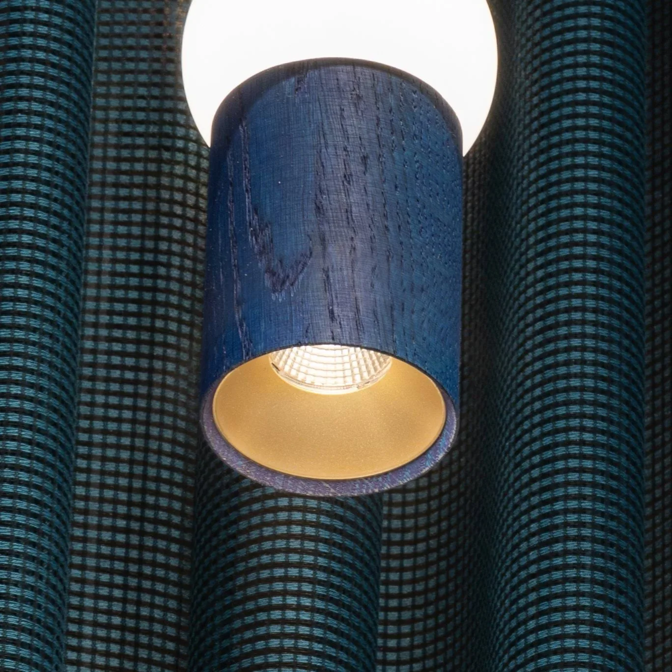 Lightbone κρεμαστό φωτιστικό, Μικρό 24 εκ., blue oak Oblure