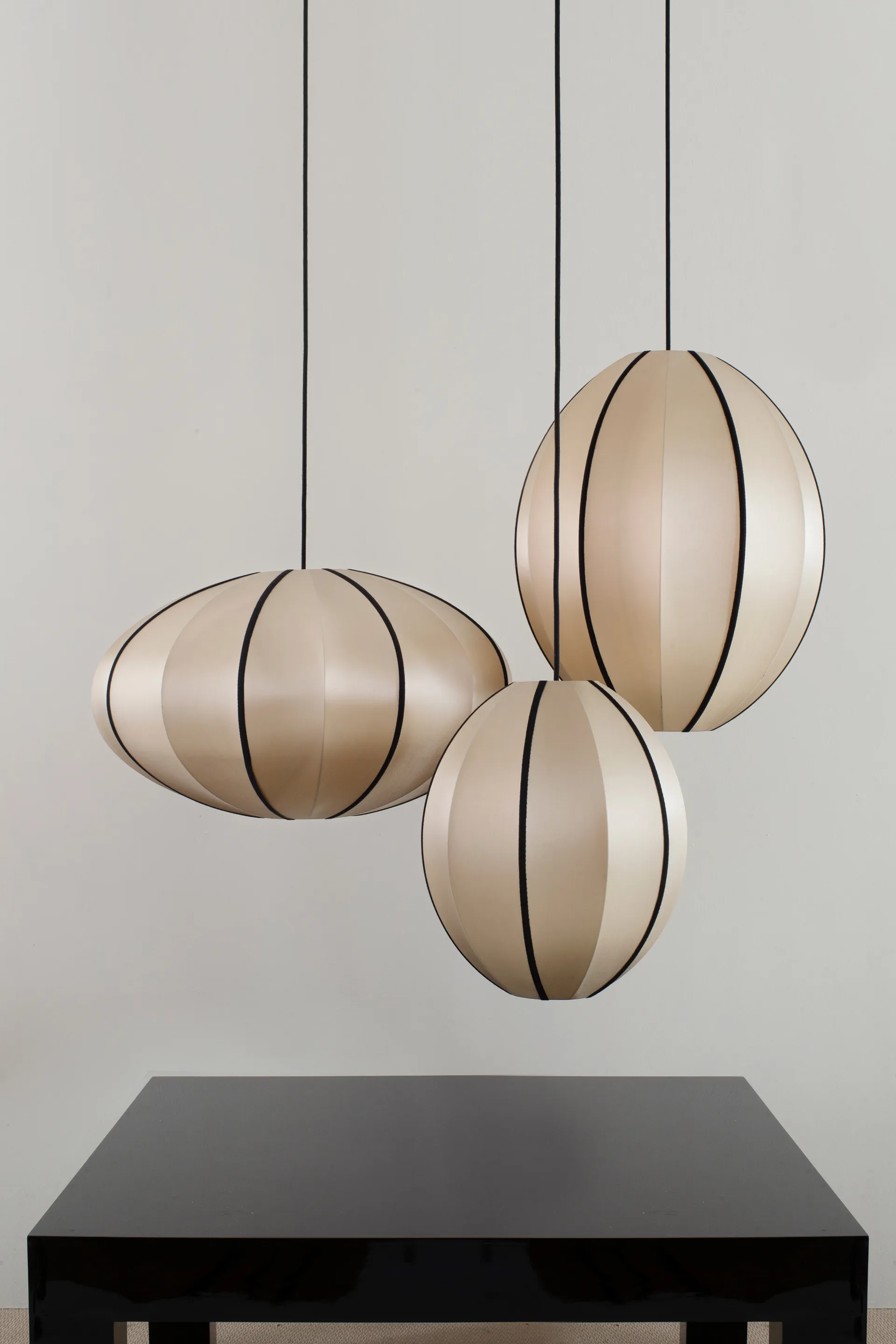 Indochina Classic Oval S αμπαζούρ, Kit-black Oi Soi Oi