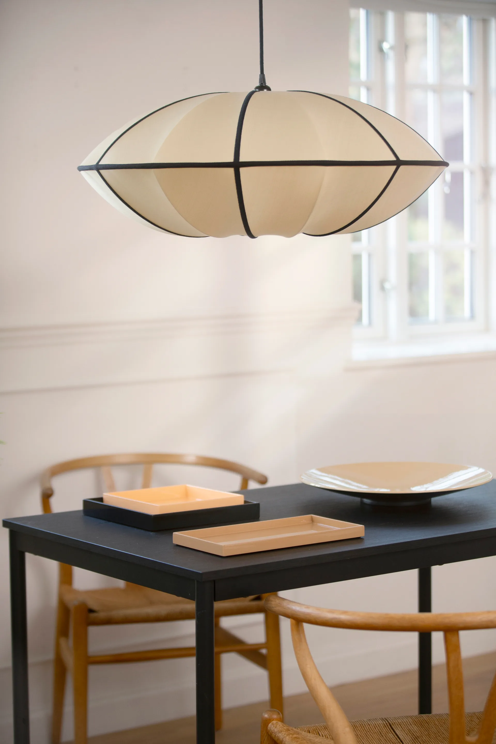 Indochina Classic UFO αμπαζούρ, Kit-black Oi Soi Oi