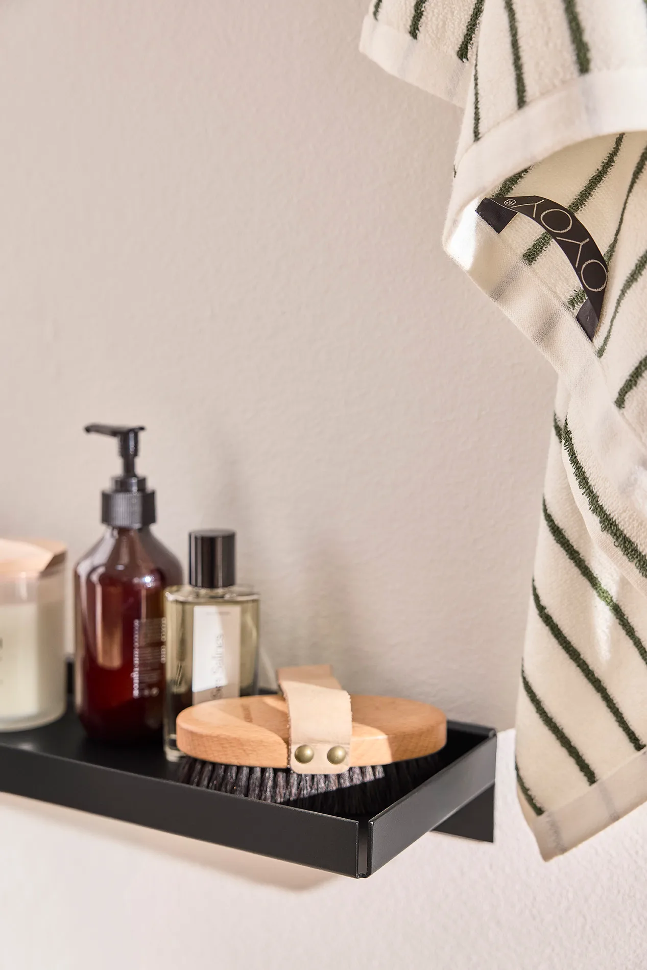 Bakku επιτοίχιο ράφι small 16x50 εκ., Black OYOY