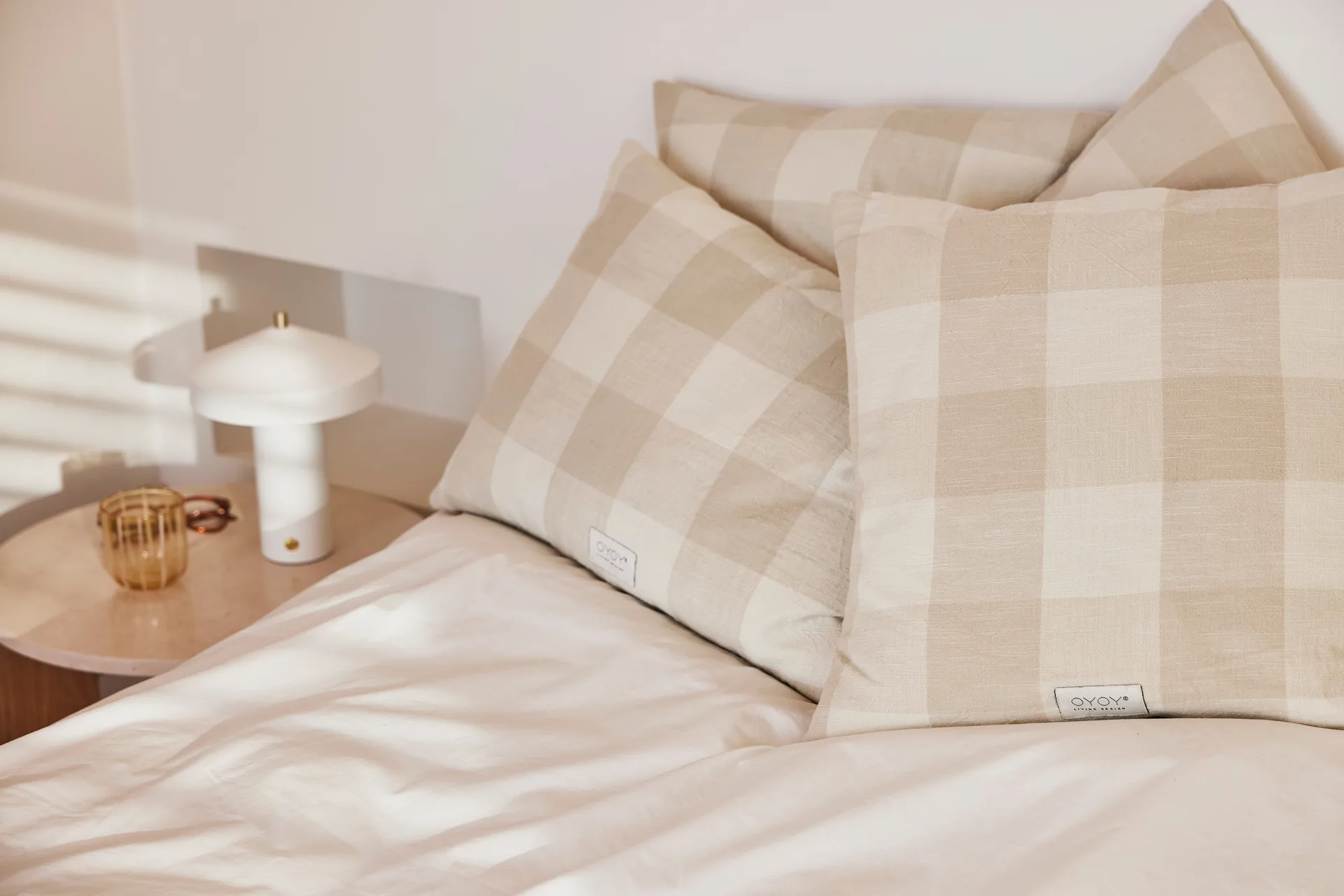 Επιτραπέζιο φωτιστικό Hatto 24,5 cm, White OYOY