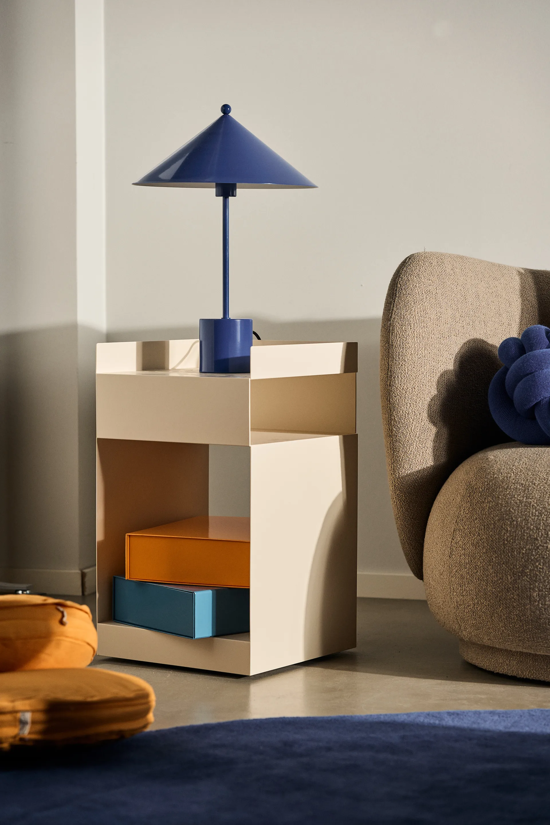 Kasa επιτραπέζιο φωτιστικό, Optic Blue OYOY