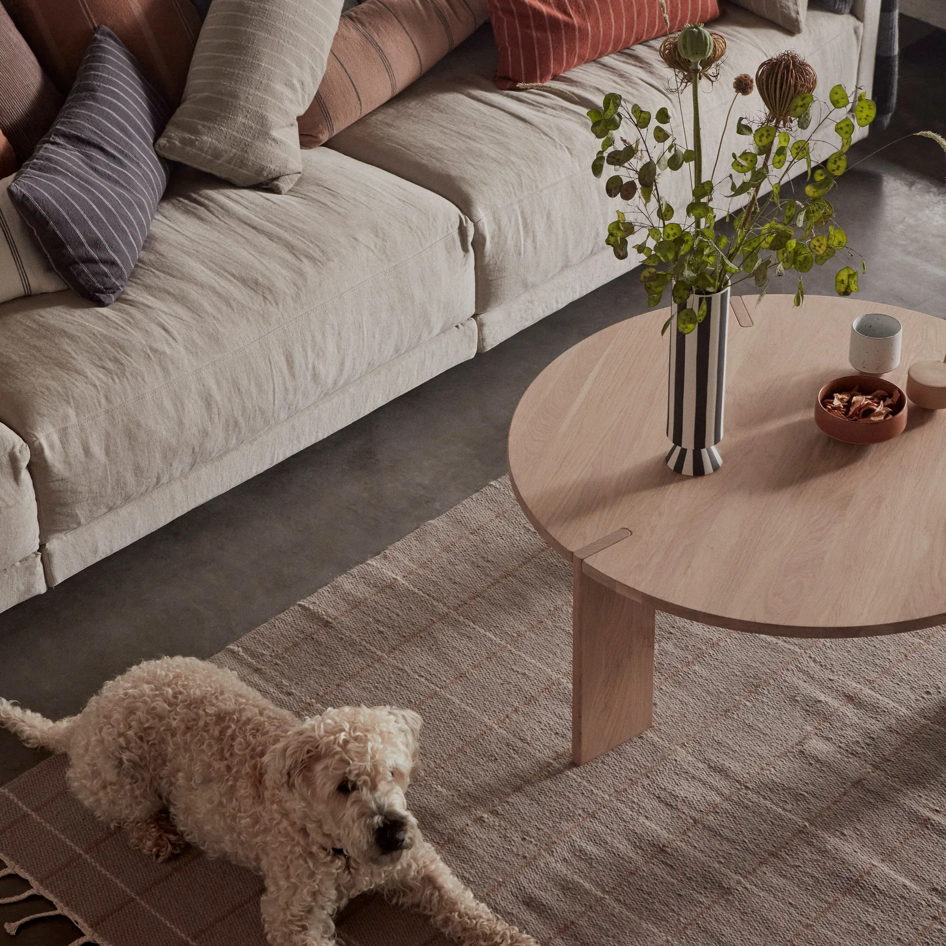 Toppu βάζο 31 cm, λευκό-μαύρο OYOY