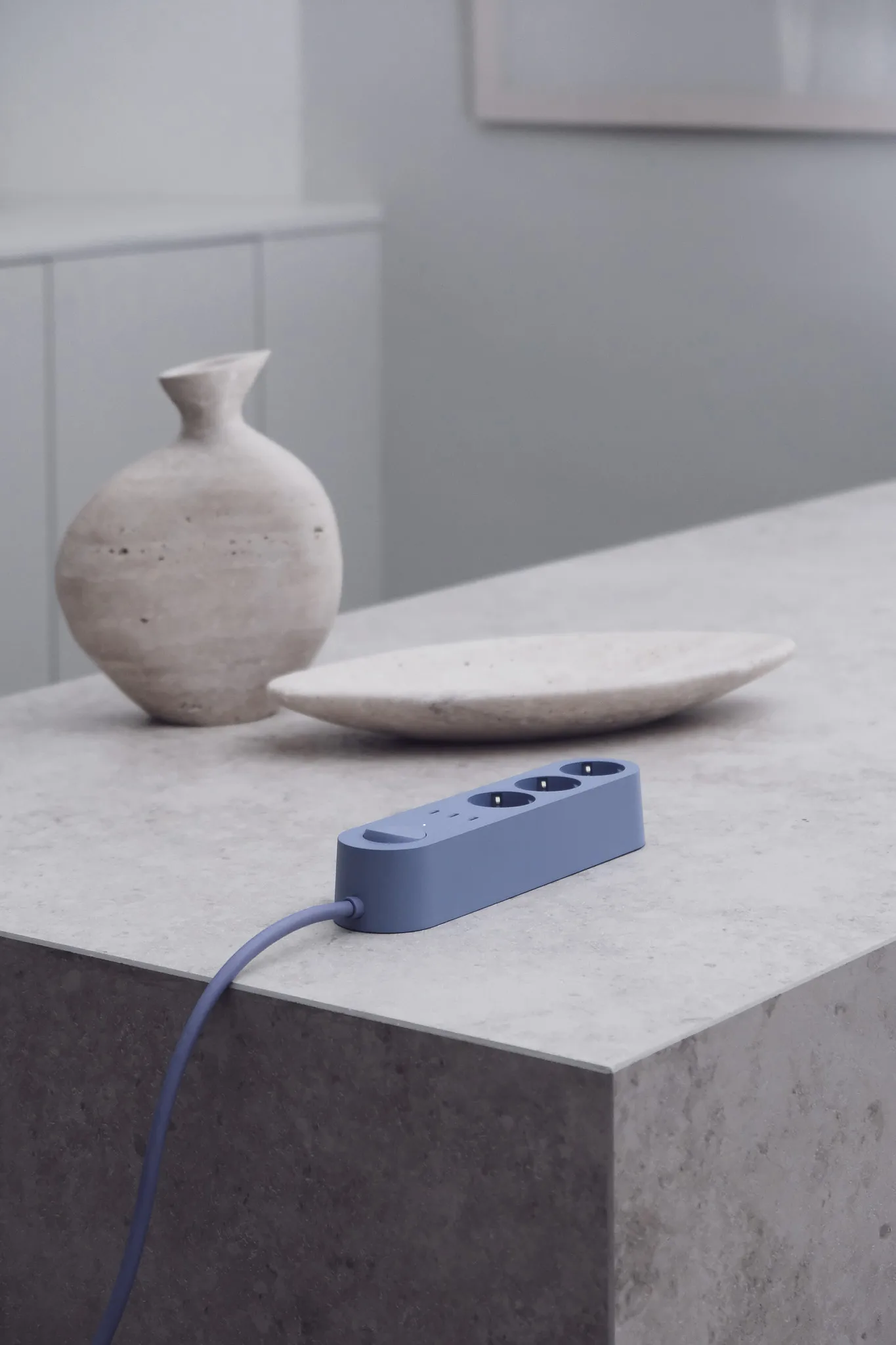 Alma Power Bar πολύπριζο, Kattegatt blue Palette