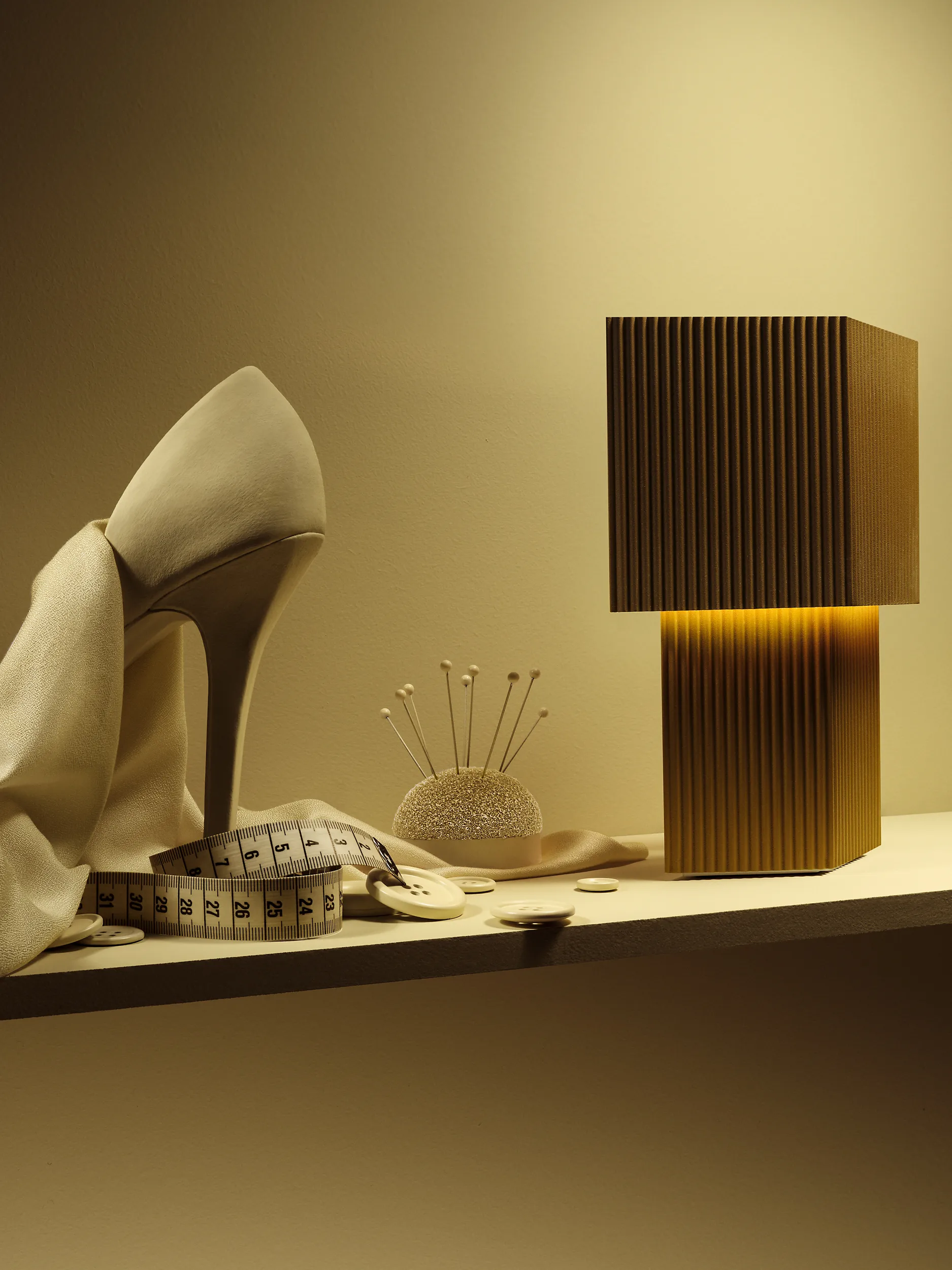 Romb Mini επιτραπέζιο φωτιστικό 19 cm, Κύμινο Pholc