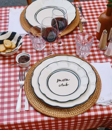 Bistro πιάτο σαλάτας - Black, 21,5 εκ. - Pick a Poppy