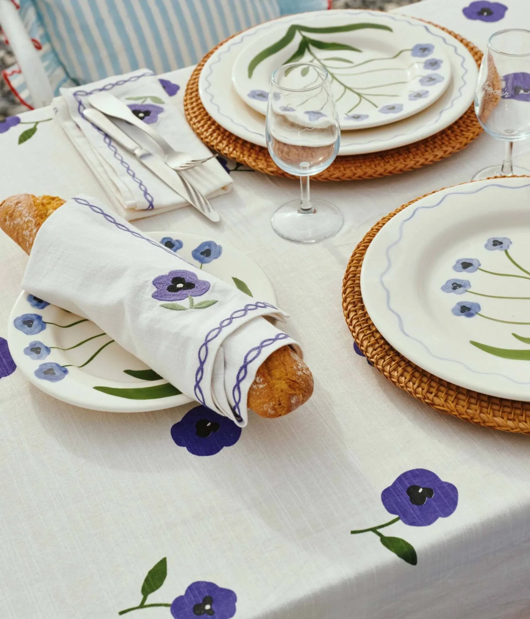 Madelen Möllard Pansy βαμβακερή πετσέτα φαγητού, Blue, σετ 4 τεμ., 45x45 εκ. Pick a Poppy