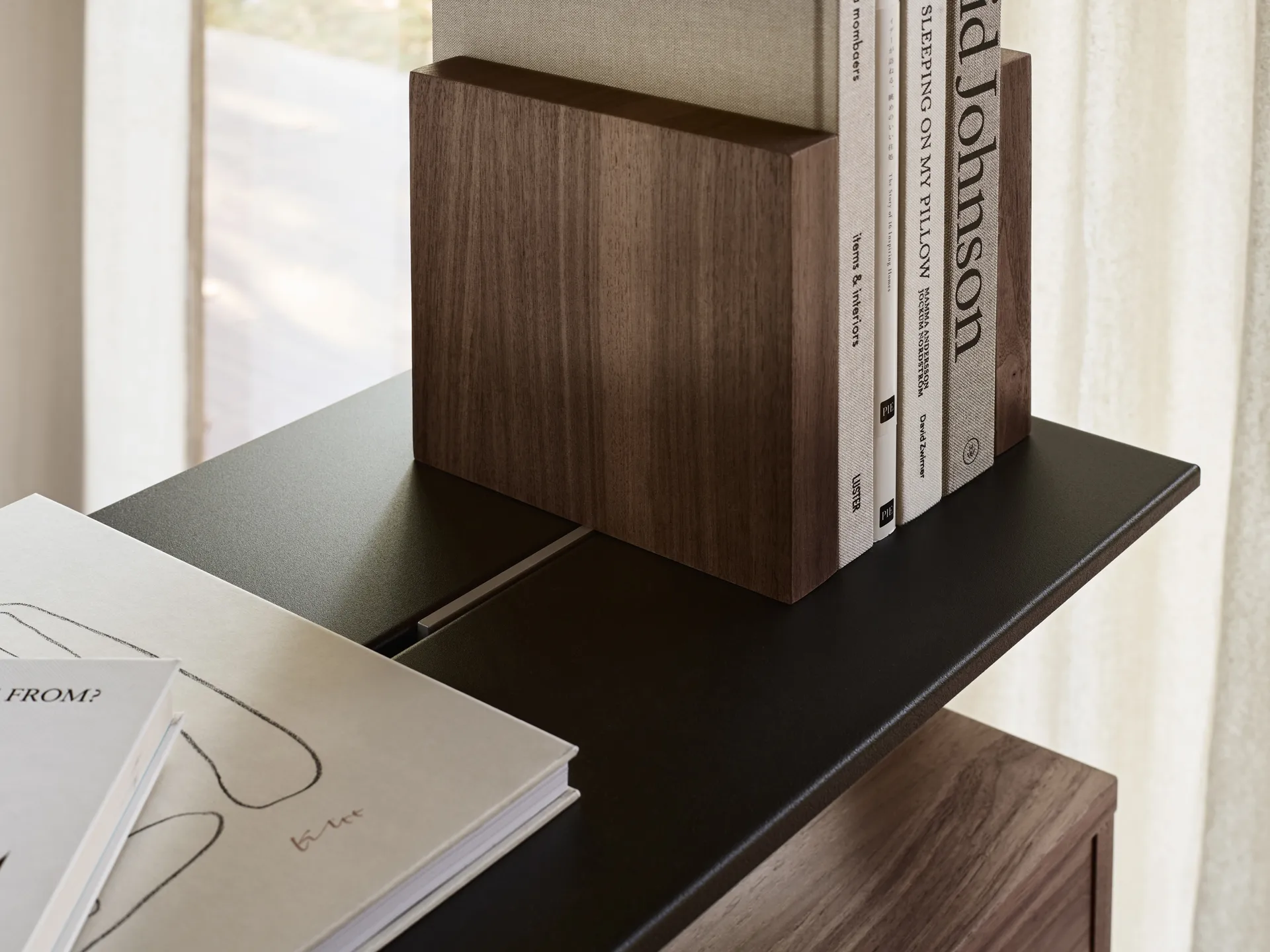 Pira G2 σύστημα ραφιών F C A Black/Walnut 256-264 εκ.,  Pira