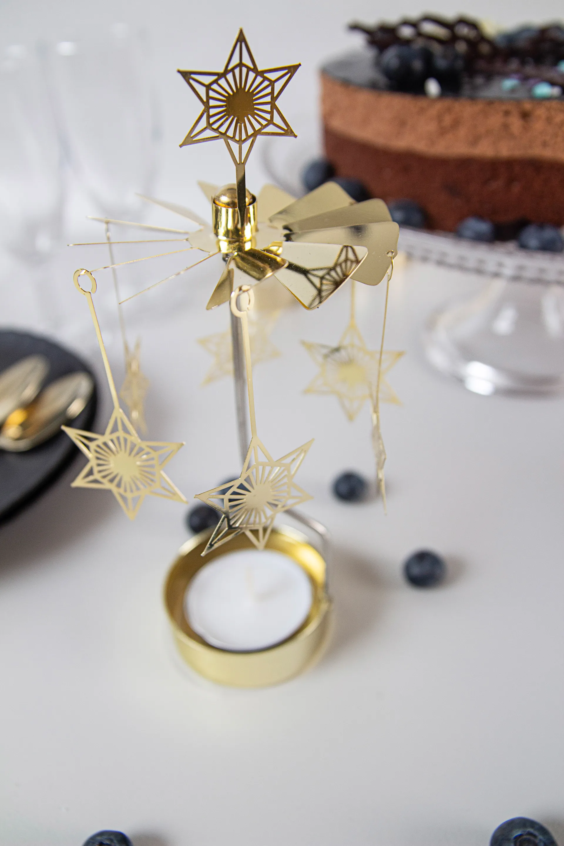 Χριστουγεννιάτικο κηροπήγιο με μόμπιλε Art Deco, Χρυσό Pluto Design