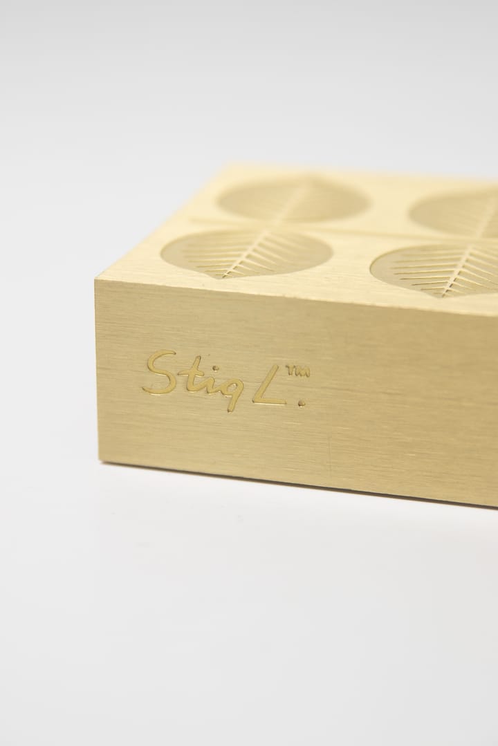 Stig L Berså matchbox 6,8x12 εκ, Χρυσαφί Pluto Design