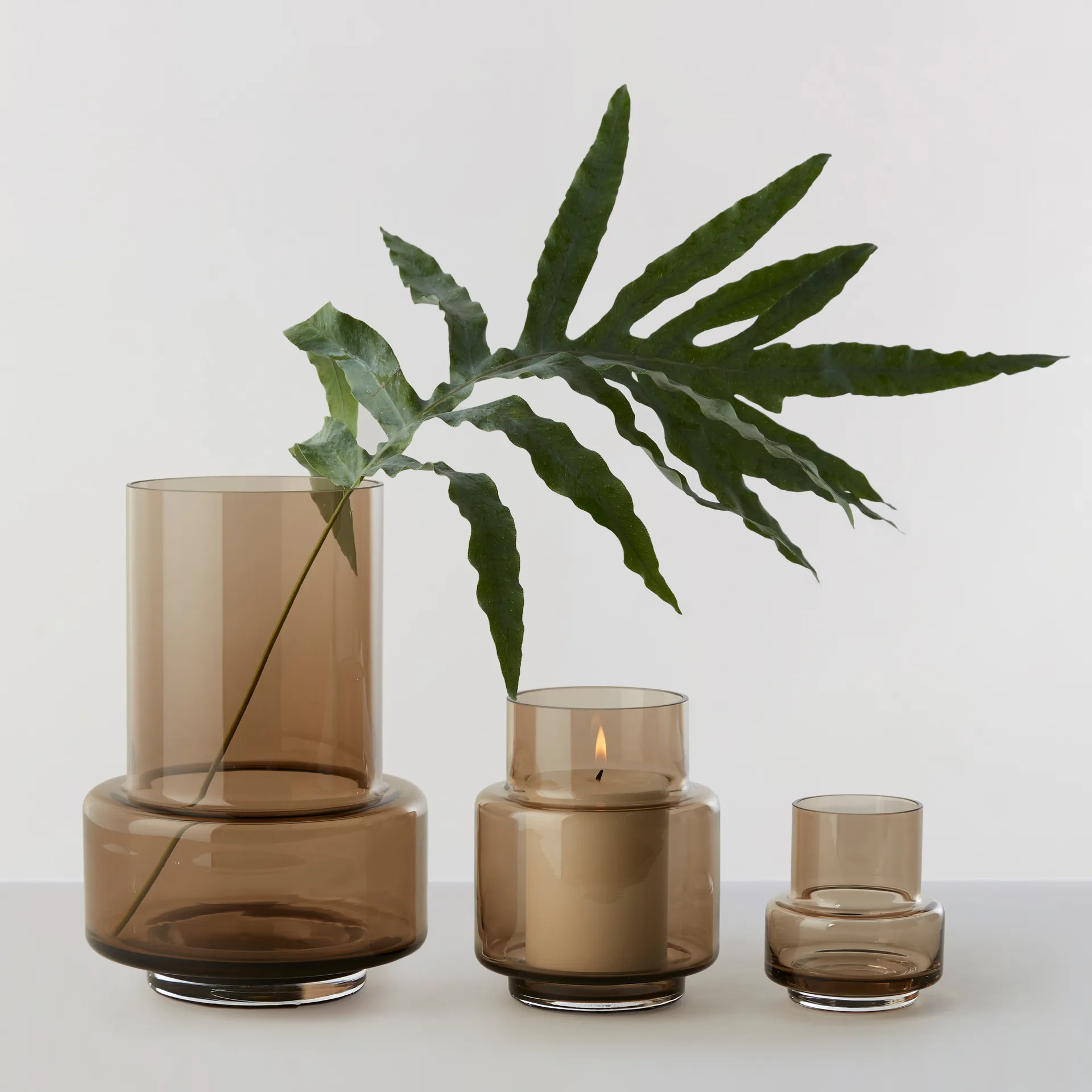 Hurricane κηροπήγιο no. 25, σέπια καφέ Ro Collection