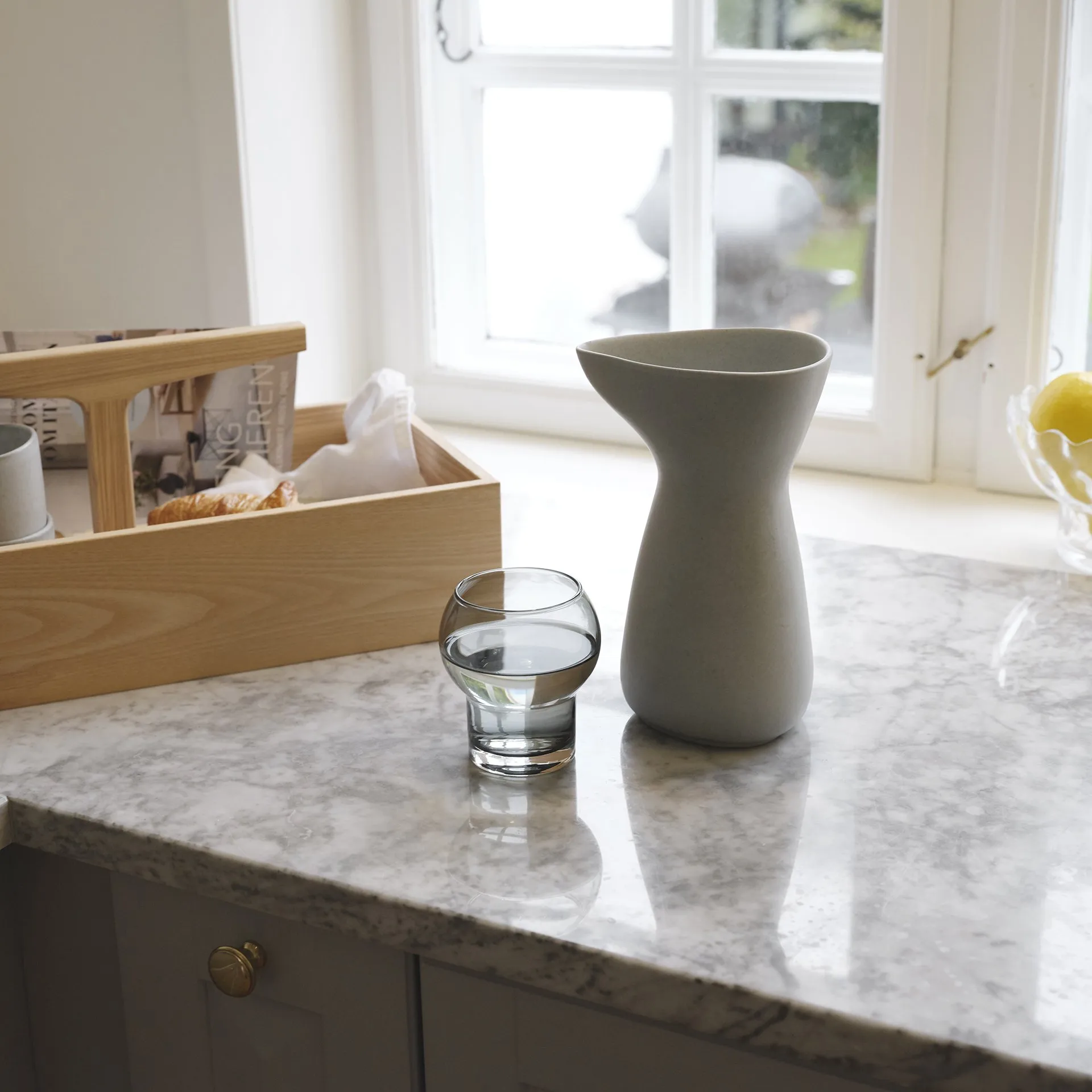 Κανάτα no. 58 μεγάλη, Γκρι της στάχτης Ro Collection