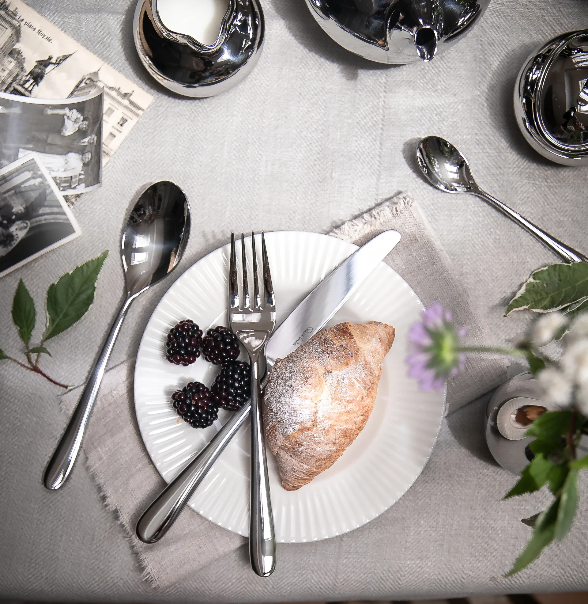 Kingham Bright μαχαιροπήρουνα, 42 τεμάχια Robert Welch