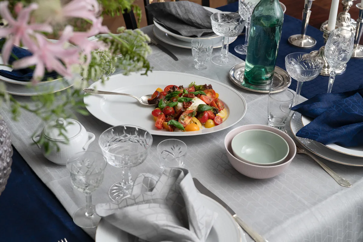 Swedish Grace οβάλ πιάτο σερβιρίσματος 29x40 cm, χιόνι (λευκό) Rörstrand