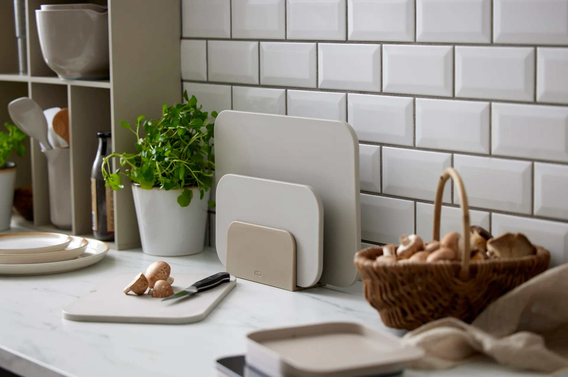 Choptima σανίδα κοπής L 25.5x35.5 cm, Humus Rosti