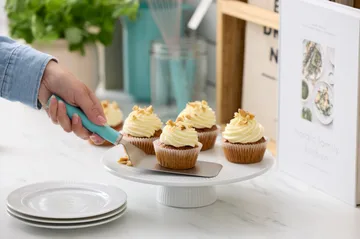 Emma σπάτουλα φαρδια από ατσάλι 26 cm - Nordic green - Rosti